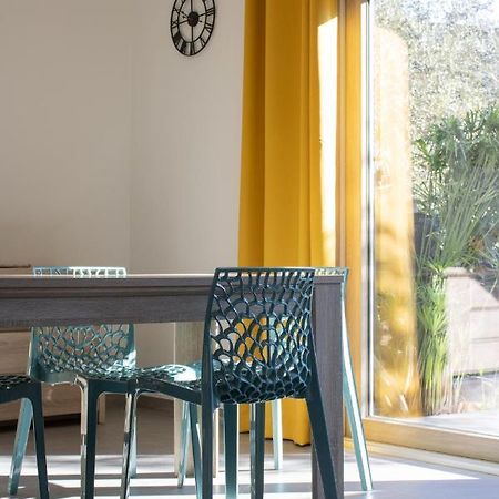 Domek Villa A 100Mt Dalla Spiaggia Capoterra Eksteriør billede