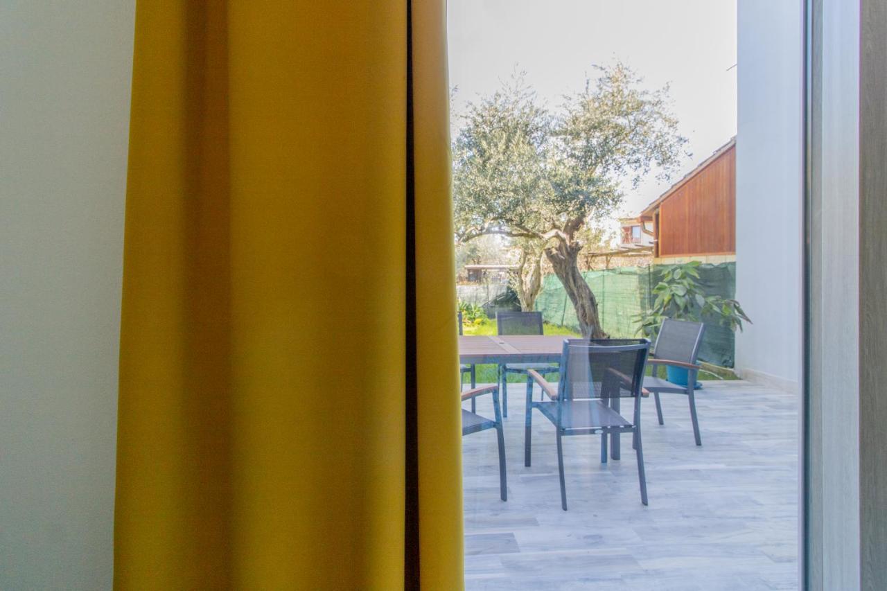 Domek Villa A 100Mt Dalla Spiaggia Capoterra Eksteriør billede
