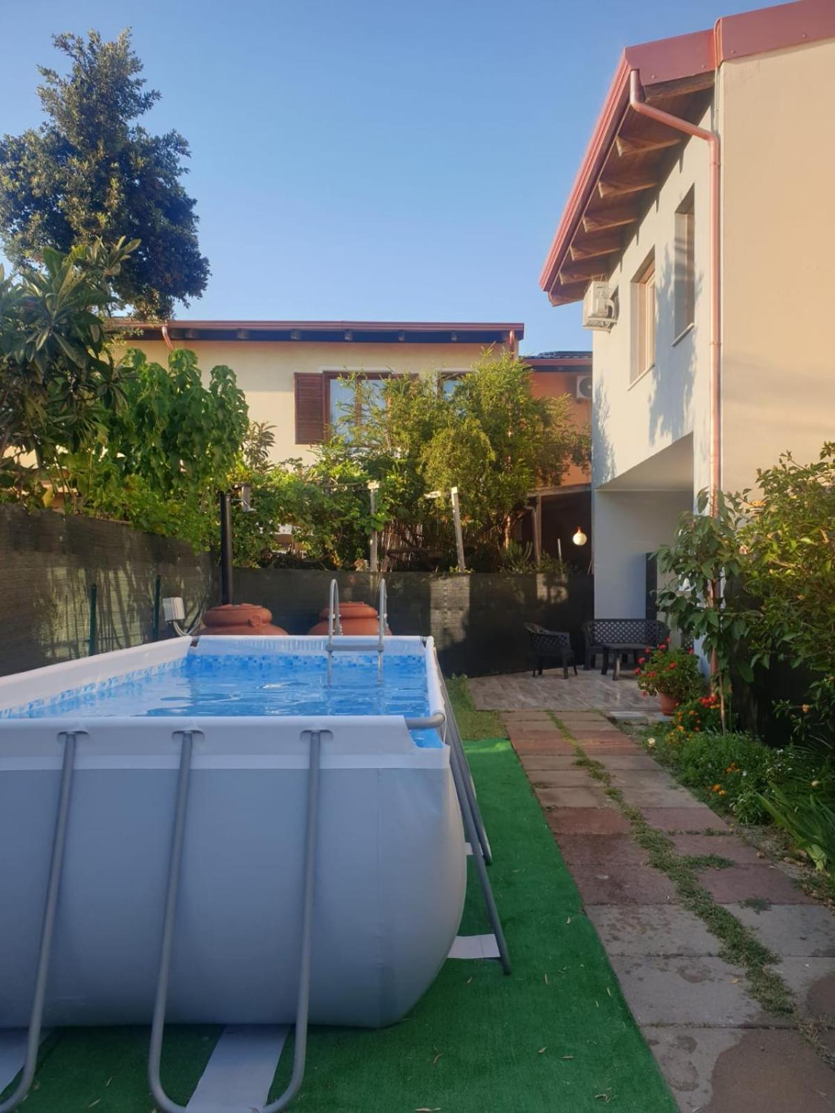 Domek Villa A 100Mt Dalla Spiaggia Capoterra Eksteriør billede